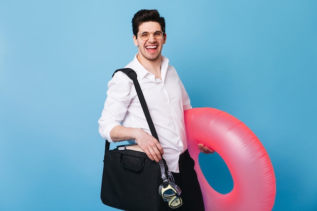 Jak wybrać idealne przykrycie dla Twojego basenu ogrodowego?